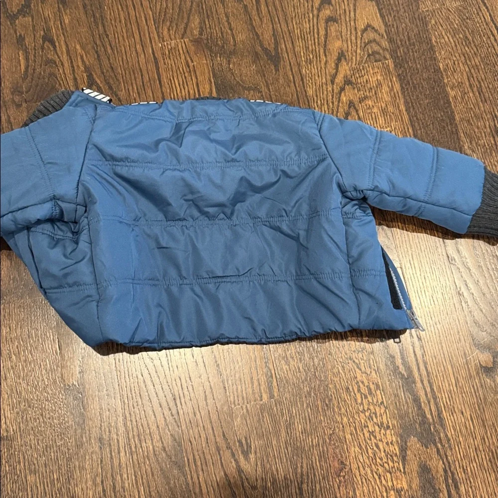 Buckle me baby toasty coast Deepest of Oceans 6-9 months blue